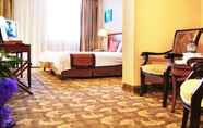 Bedroom 2 Greentree Inn Luoyang Peony Square Business Hotel