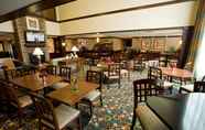 Restaurant 6 Hawthorn Suites by Wyndham Williamsville Buffalo