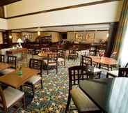 Restaurant 6 Hawthorn Suites by Wyndham Williamsville Buffalo