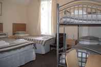 Kamar Tidur Chaplins Hotel - Guest house