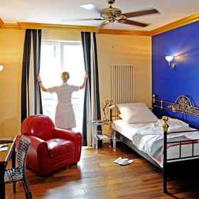 Bob W Mitte 1, Khách sạn Eberswalder Straße