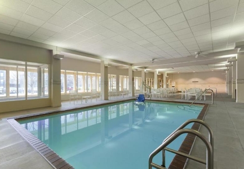 Swimming Pool Country Inn & Suites by Radisson, Bloomington at M