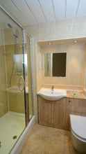 In-room Bathroom 4 The Birley Arms Hotel