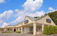 ภายนอกอาคาร 3 Howard Johnson by Wyndham Cleveland