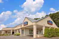 ภายนอกอาคาร Howard Johnson by Wyndham Cleveland