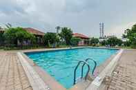 Swimming Pool Hotel Riverside Resort and Spa Kumbakonam