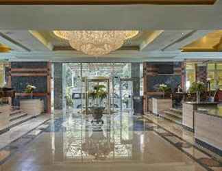 Lobby 2 Triumph Plaza Hotel