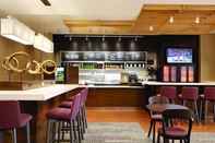 Bar, Cafe and Lounge Courtyard by Marriott Charlotte Airport North