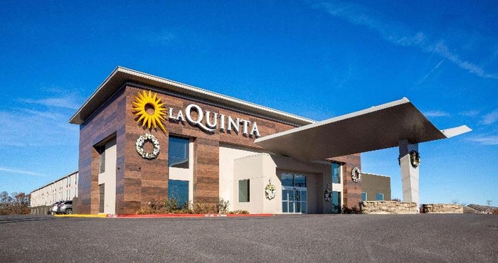 Bên ngoài La Quinta Inn & Suites by Wyndham Branson