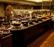 Restaurant 3 Grand Mercure Curitiba Rayon