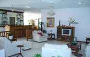 Lobi 4 A Tropical Escape Bed & Breakfast