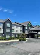 SWIMMING_POOL Wingate by Wyndham Matthews NC