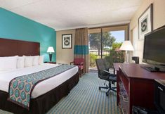 其他 4 Howard Johnson by Wyndham Arlington Ballpark / Six Flags