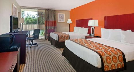 其他 2 Howard Johnson by Wyndham Arlington Ballpark / Six Flags