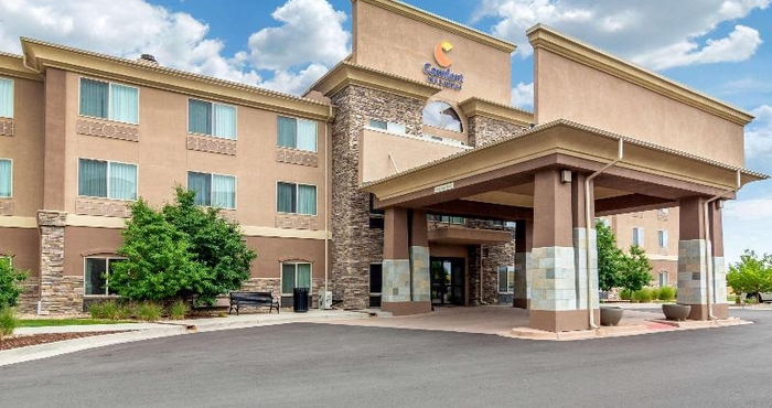 Exterior Comfort Inn Suites Denver Northeast Brighton