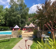 Swimming Pool 4 Logis Hôtel Grangier