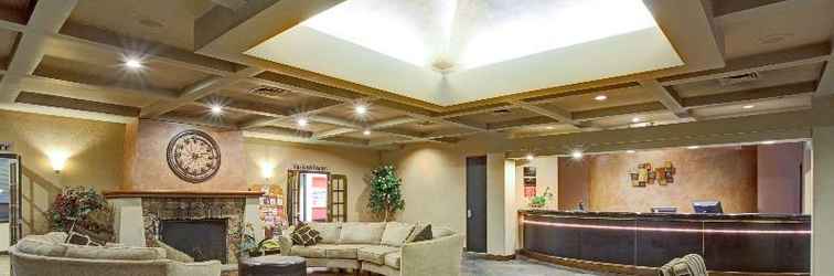 Lobby Ramada by Wyndham Englewood Hotel & Suites