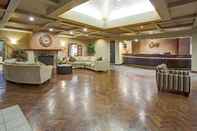 Lobby Ramada by Wyndham Englewood Hotel & Suites