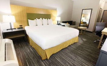 Phòng ngủ 4 Country Inn & Suites by Radisson, Fort Worth West