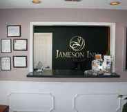 Lobi 2 Jameson Inn Douglas