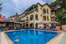 Swimming Pool Sarigül Apart