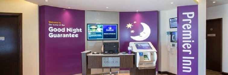 Lobby Premier Inn Clacton On Sea Seafront