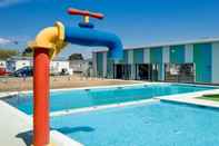 Swimming Pool Premier Inn Clacton On Sea Seafront