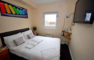 Kamar Tidur 2 Metro Inns Falkirk