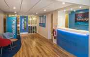 Sảnh chờ 7 Travelodge Edinburgh Dreghorn