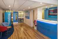 Sảnh chờ Travelodge Edinburgh Dreghorn