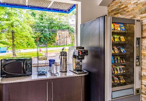 Others Elmsford Motel