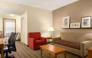 Ruang Umum 3 Country Inn & Suites, Findlay
