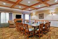 Functional Hall Country Inn & Suites Freeport