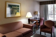 Common Space Clarion Inn & Suites Florence