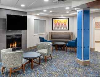 Lobi 2 Holiday Inn Express & Suites Colorado Springs - Ai