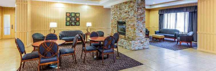 Lobby La Quinta Inn & Suites Hobbs