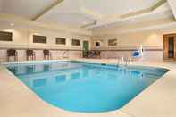 Swimming Pool Country Inn & Suites Albany