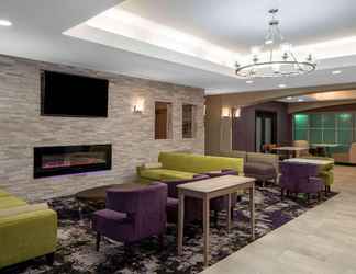 Lobby 2 La Quinta Inn & Suites Atlanta Stockbridge