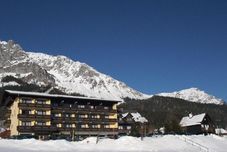 อื่นๆ Knollhof