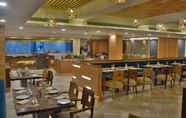 Restaurant 4 Country Inn & Suites by Radisson Jammu