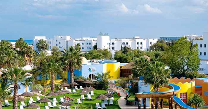 Swimming Pool Caribbean World Sun Garden