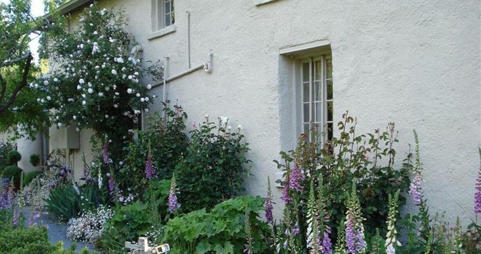 Exterior Old Wesley Dale Heritage Accommodation