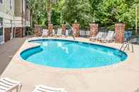 Swimming Pool Comfort Suites Bluffton