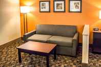 Common Space Comfort Suites Bluffton