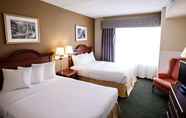 Kamar Tidur 2 Country Inn Suites By Radisson Harrisburg West Pa
