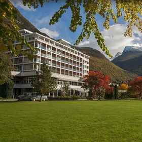 Alexandra 1, 송노피오라네 호텔