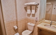 Toilet Kamar 7 Magic Beach Resort