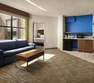 Others 5 Holiday Inn Express Hotel & Suites DFW North