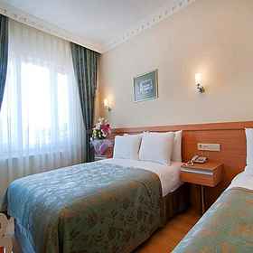 Q Hotel Istanbul 1, Hotel Mevlana Bazaar Lokum Fabrikası مولانا بازار