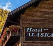 Exterior 4 Hotel Alaska